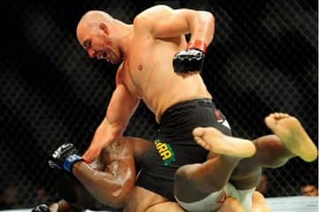 Dupla brasileira brilha com mata-leão, e Glover Teixeira finaliza St. Preux no UFC Fight Night 73