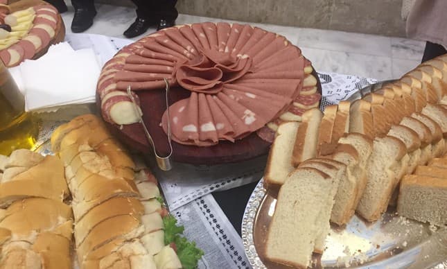 FOTO: Planalto serve mortadela em cerimônia