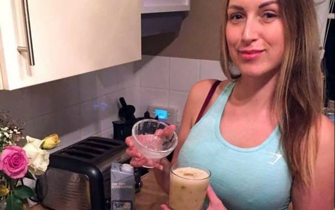 ESPERMA NA DIETA? Britânica toma uma colher por dia e explica benefícios