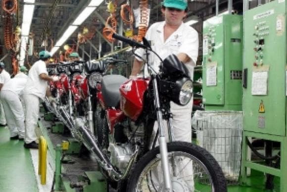 Confiança da Indústria sobe e atinge em abril maior nível desde maio de 2014