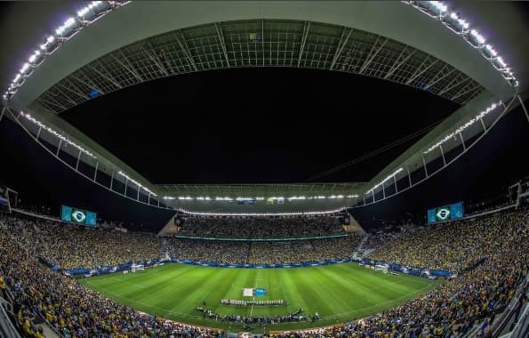 Fifa investiga gritos de ‘bicha’ no Itaquerão e pode punir seleção brasileira
