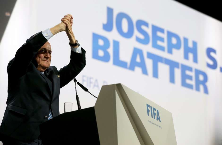 Blatter fala em recuperar prestígio e vibra: let’s go, Fifa!