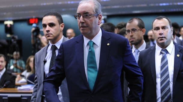 Cunha nega manobras para troca de membros no Conselho de Ética, e diz que irá recorrer se processo for aprovado
