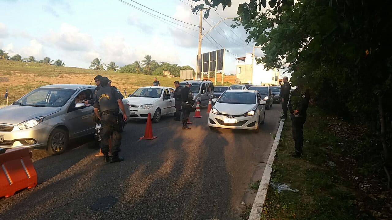 Operação Lei Seca encerra Semana Nacional de Trânsito com blitz na Rota do Sol