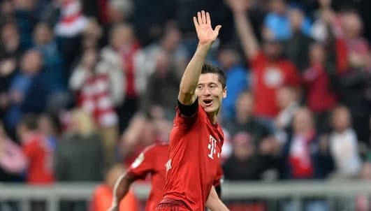 Lewandowski faz cinco gols em nove minutos, e Bayern goleia Wolfsburg