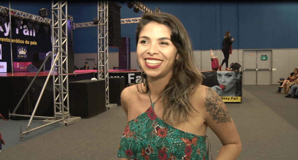 De vibrador wi-fi a linha gospel, feira erótica no Rio tem produtos de R$ 20 mil