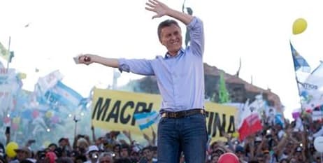 Com novo governo, Argentina reduz impostos sobre automóveis e motos para impulsionar produção