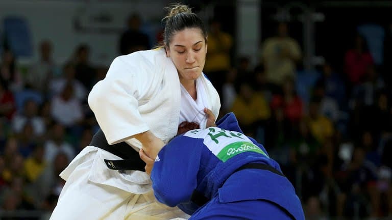 Mayra Aguiar conquista o bronze no judô e garante 3ª medalha para o Brasil