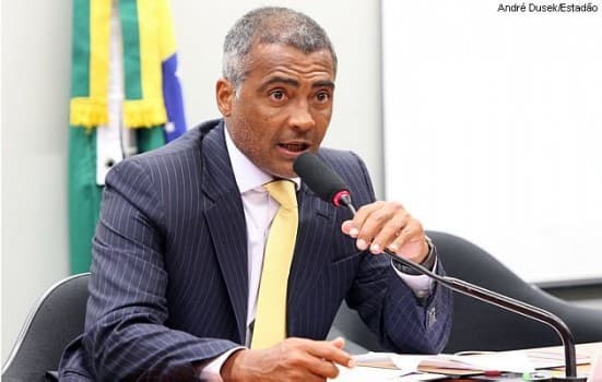 Em áudio, advogado de Cerveró diz que Romário tem conta na Suíça
