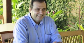 Carlos Eduardo(PDT) é reeleito prefeito de Natal com 63,42% dos votos
