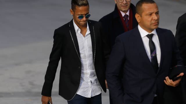 Ministério Público da Espanha pede dois anos de prisão de Neymar por corrupção