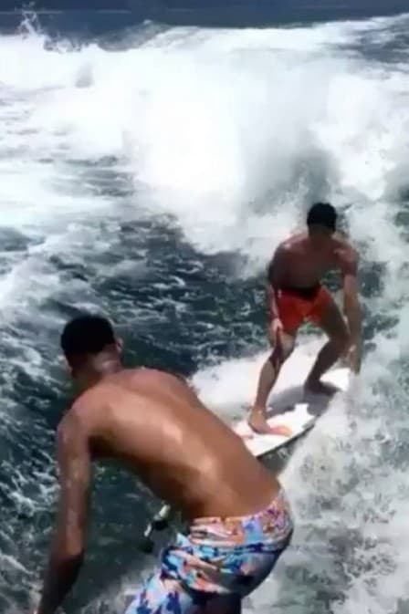 VÍDEOS: Neymar e Gabriel Medina se divertem com wakeboard no Rio de Janeiro
