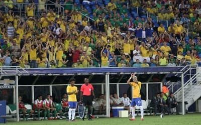 Fifa multa CBF por gritos homofóbicos na Arena das Dunas no jogo Brasil e Bolívia