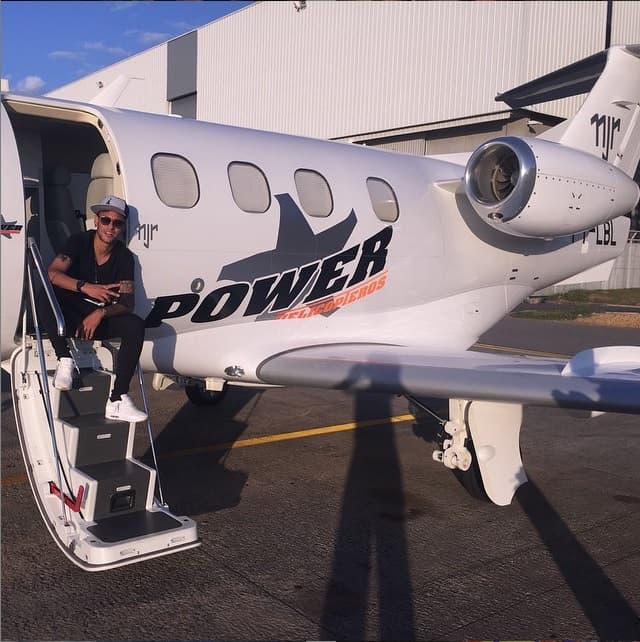 QUASE R$ 35 MILHÕES DESEMBOLSADOS: Neymar sai do aluguel e realiza o sonho do jatinho próprio