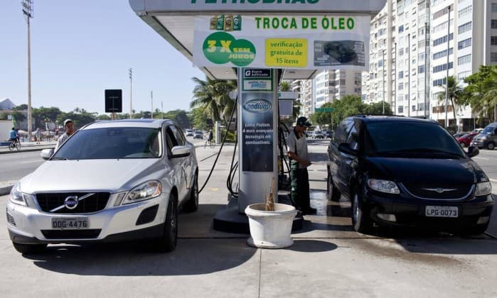 ANIMADOR: Petrobras avisa que pode reduzir mais preço de gasolina
