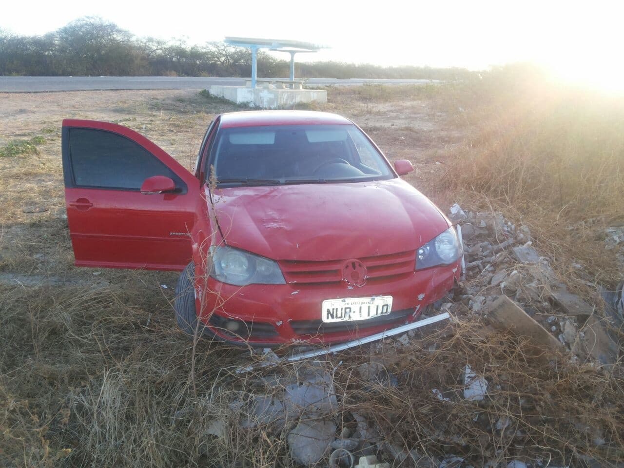 PRF avisa sobre interdição de trecho da BR-405, em Apodi, em protesto de motoristas de carros-pipa