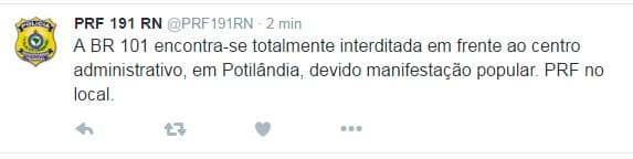 BR-101 é interditada em frente ao centro administrativo, em Potilândia, em manifestação do MST