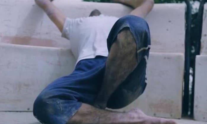 Crianças decapitam prisioneiros em vídeo do Estado Islâmico