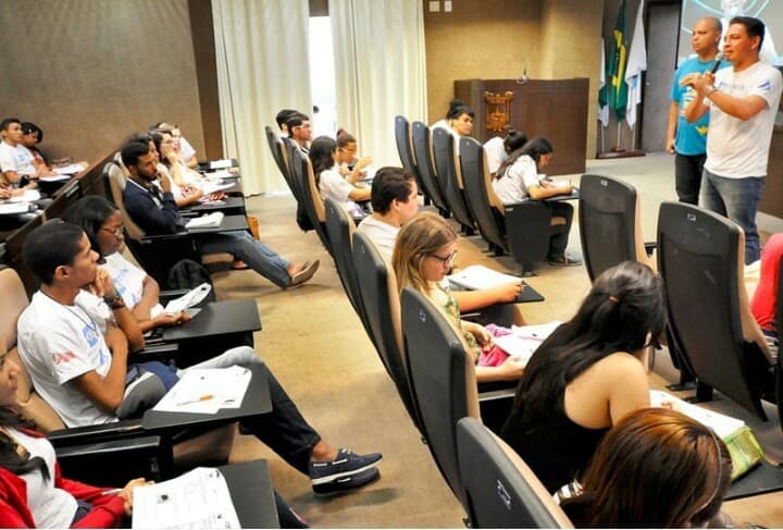 Conexão Enem da TV Assembleia antecipou o tema da redação do exame no programa de 15 de setembro