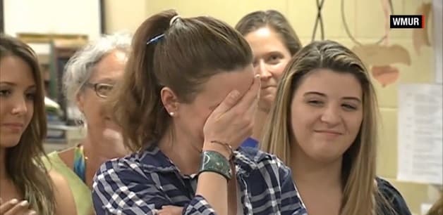 VÍDEO: Alunos cancelam viagem de formatura para ajudar a pagar tratamento de professora com câncer