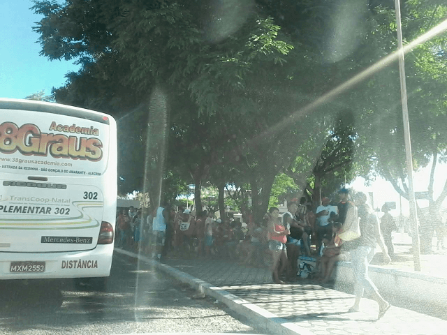 Sindicalistas realizam manifestação no centro de Natal