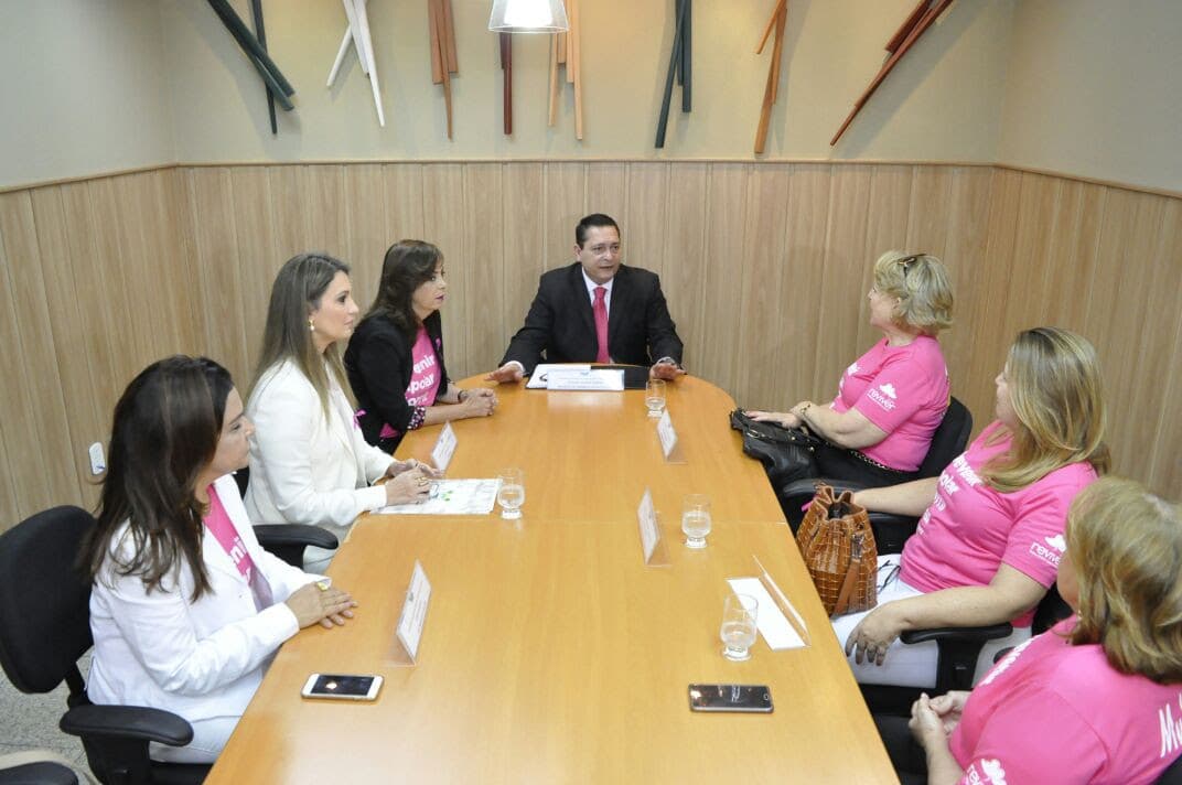 Grupo Reviver agradece atos de Ezequiel em prol da prevenção do câncer de mama