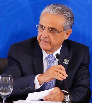 Presidente da Confederação Nacional da Indústria diz que jamais defendeu aumento da jornada de trabalho