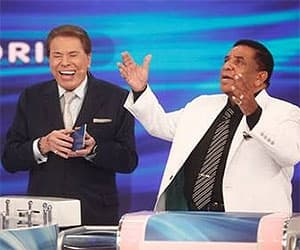 Lívia Andrade diz que Helen Ganzarolli "deu o anel" para Silvio Santos