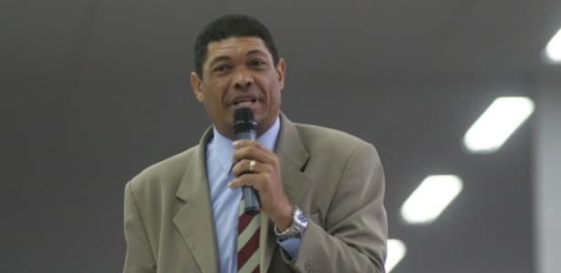 Após ataque, pastor Valdemiro Santiago pede R$ 8 milhões a fiéis para bancar 1 mês de TV