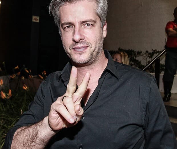 Victor na web: "Nessa hora, a gente diz que não entende e chora"