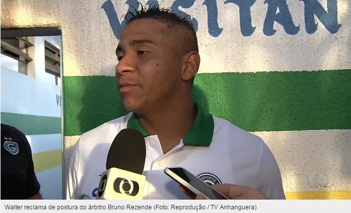 BULLIYNG? Walter reclama de árbitro após empate do Goiás: "Pediu para eu emagrecer"