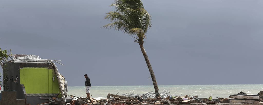 Indonésia diz que número de vítimas do tsunami passa de 420 e subirá