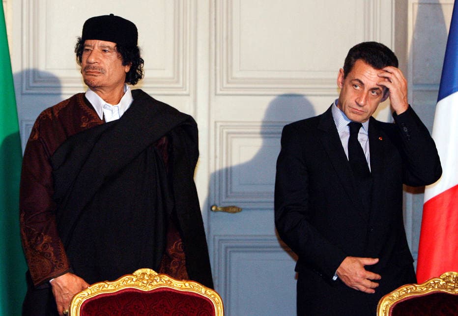 Ex-presidente francês Sarkozy é detido na França por suspeita de ter recebido dinheiro de Kadafi para campanha política