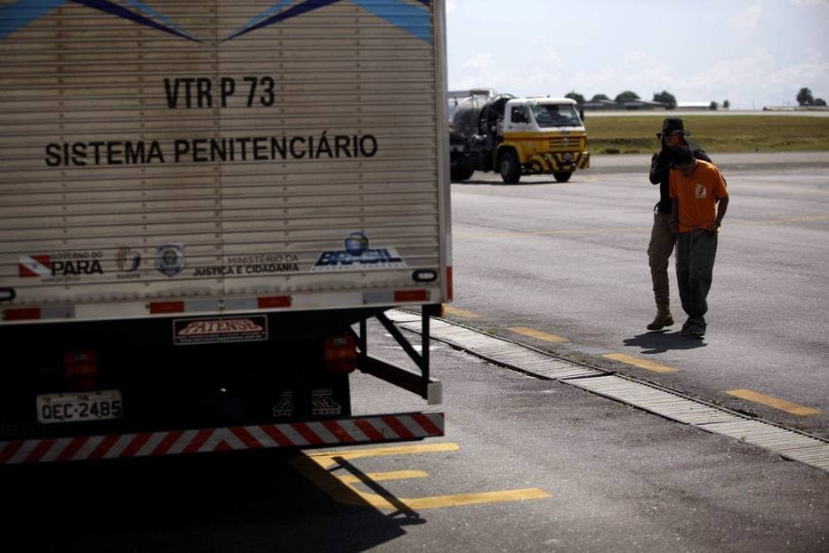 Presos transferidos de Altamira quebraram algemas plásticas e mataram oponentes de outra quadrilha estrangulados dentro de caminhão cela