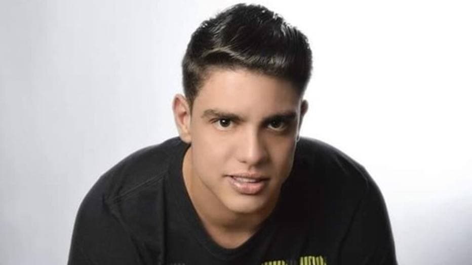 Cantor sertanejo morre em acidente de moto