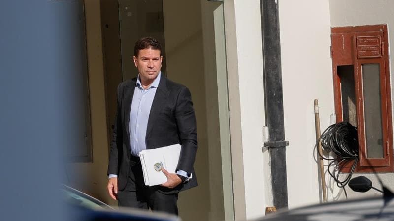 PSOL pede prisão de Ramagem após deputado ser visto em Miami