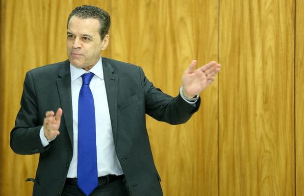 PF diz que Henrique Alves manteve grande influência no governo Temer mesmo após sair do Ministério