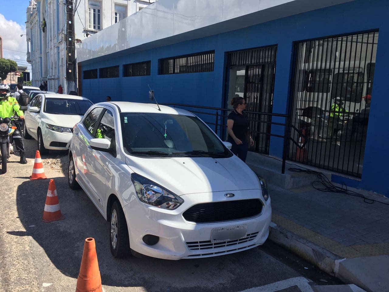 FOTOS: Procon municipal "privatiza" a Ulisses Caldas