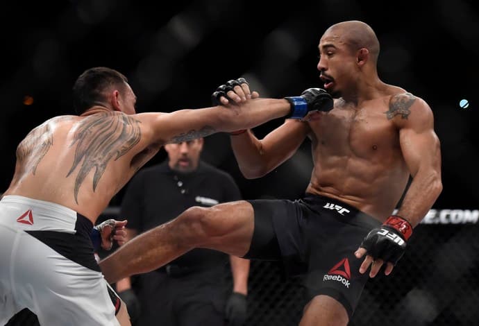 Holloway cumpre promessa, bate José Aldo e assume o reinado dos penas no UFC