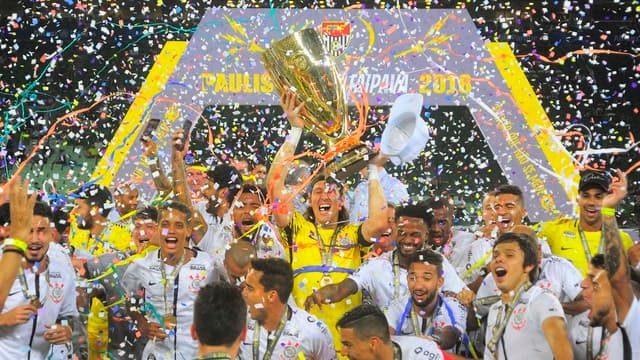 Corinthians bate Palmeiras nos pênaltis e conquista seu 29º título paulista