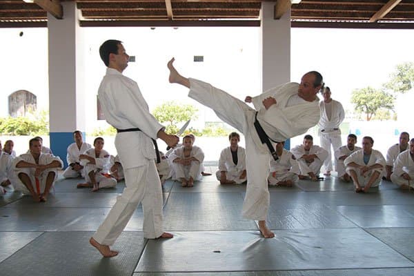 Grão Mestre do Krav Maga realiza exame de faixa em Natal