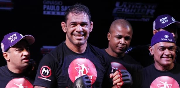 Minotauro anuncia aposentadoria e assume cargo de embaixador do UFC