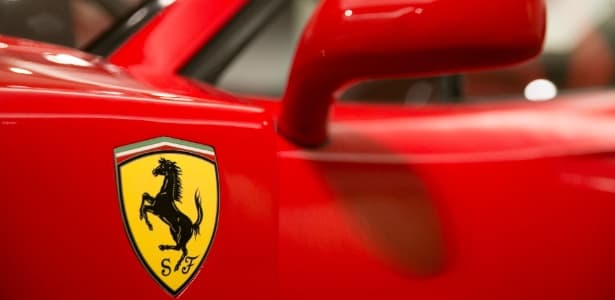 CARRINHO VIRAVA CARRÃO: Espanha desmantela quadrilha que falsificava Ferraris e Lamborghinis
