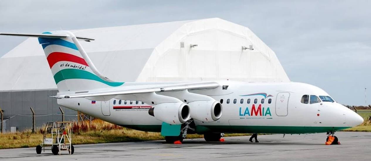 Avião que levava time da Chapecoense se partiu em três ao tentar fazer pouso forçado