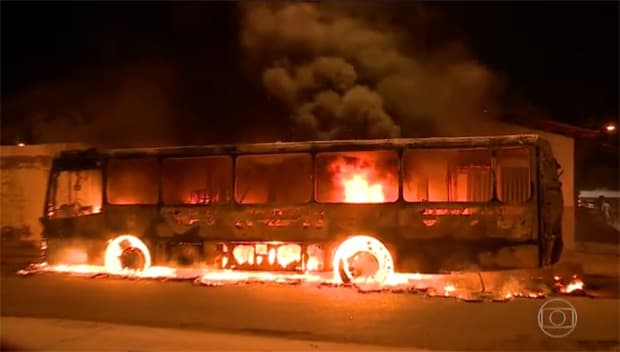 Maranhão tem segunda noite consecutiva de ataques criminosos e ônibus queimados