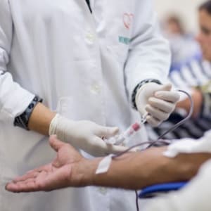 Cientistas desenvolvem anticorpo artificial para combater leucemia