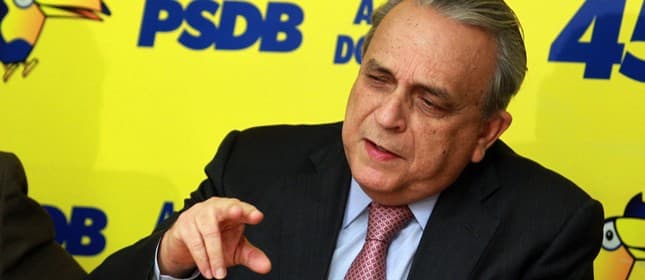 Executivos são denunciados por pagar propina a ex-presidente do PSDB para barrar CPI