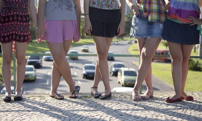 Brasileiras trabalham ‘de graça’ a partir de 14h56; entenda