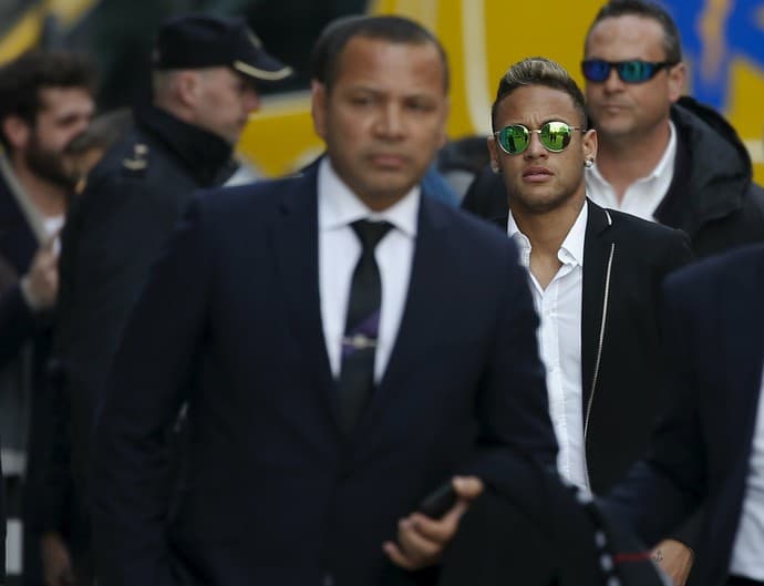 ‘Não sou criminoso', afirma Neymar sobre problemas fiscais na Espanha