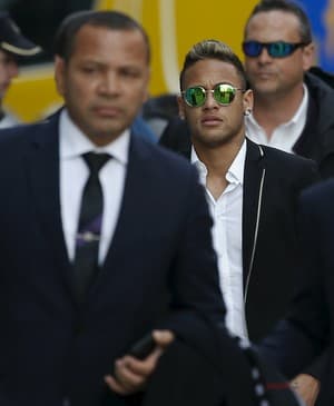 Justiça encerra "caso Neymar" e multa o Barcelona em mais de R$ 20 milhões